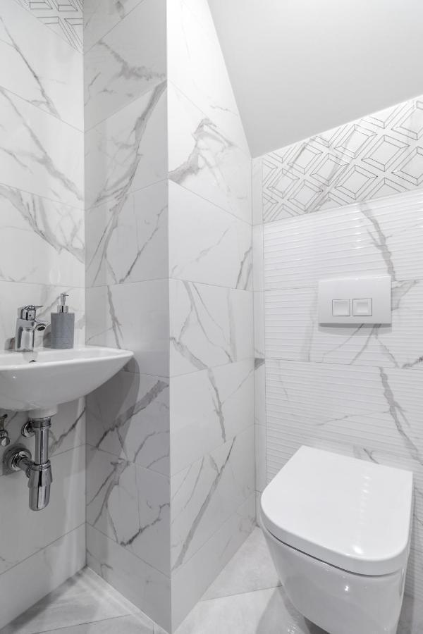 Inshiapartments On Hazova Str 5 Lviv Extérieur photo